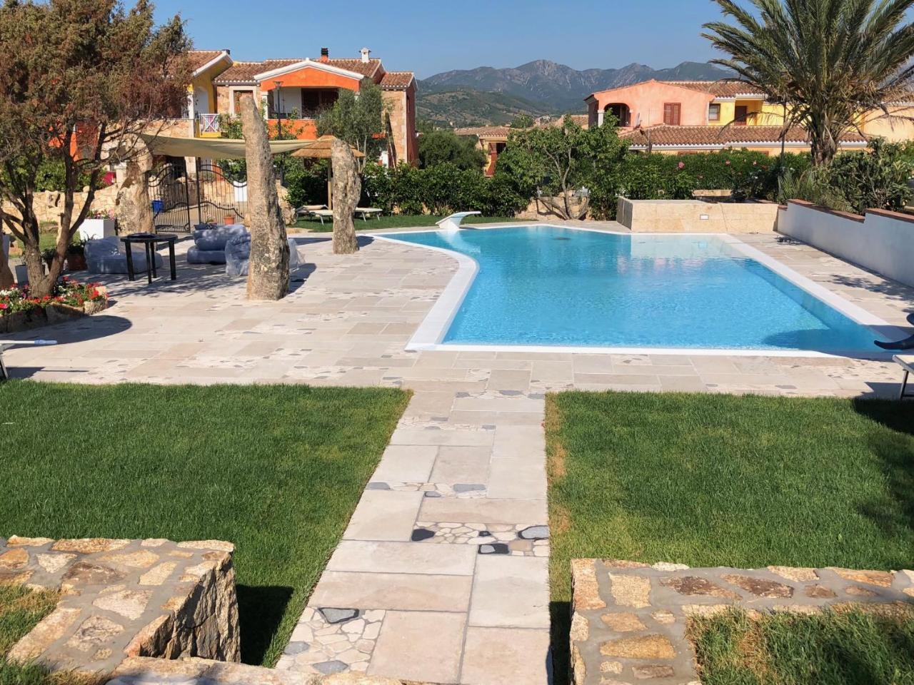 Case Vacanze Budoni Beach Екстериор снимка