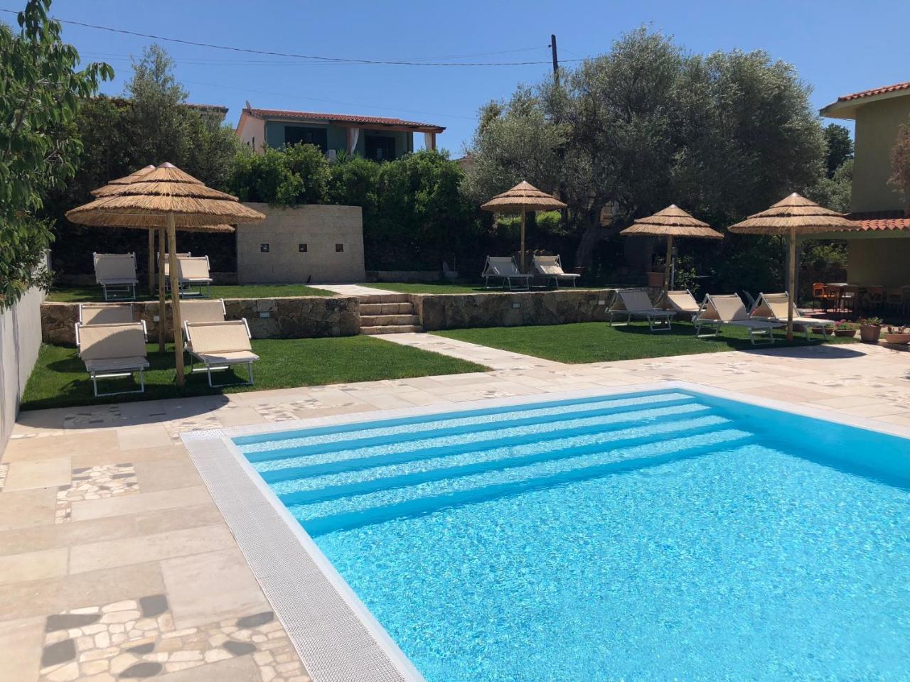 Case Vacanze Budoni Beach Екстериор снимка